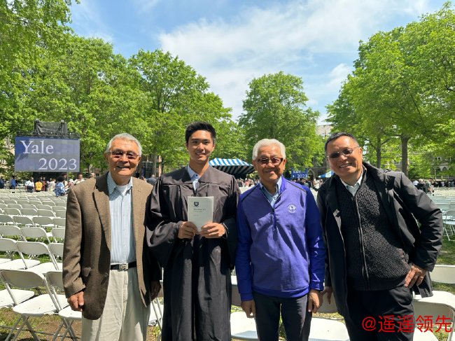 2023年吴所谓在耶鲁大学毕业