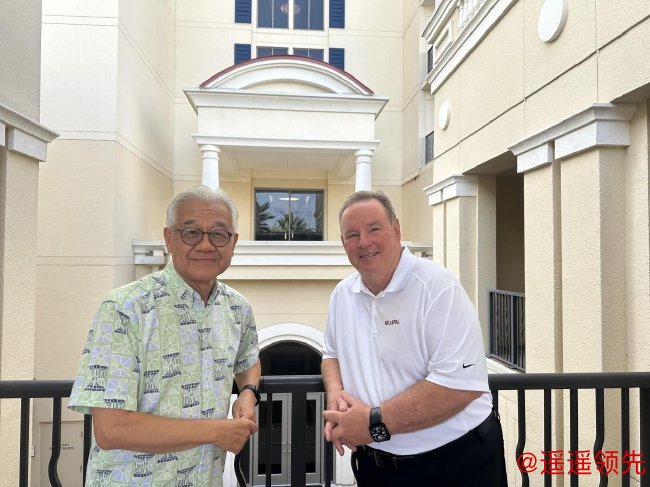 2023年3月，戴耀宗与Bill Hildenbrand 在佛罗里达